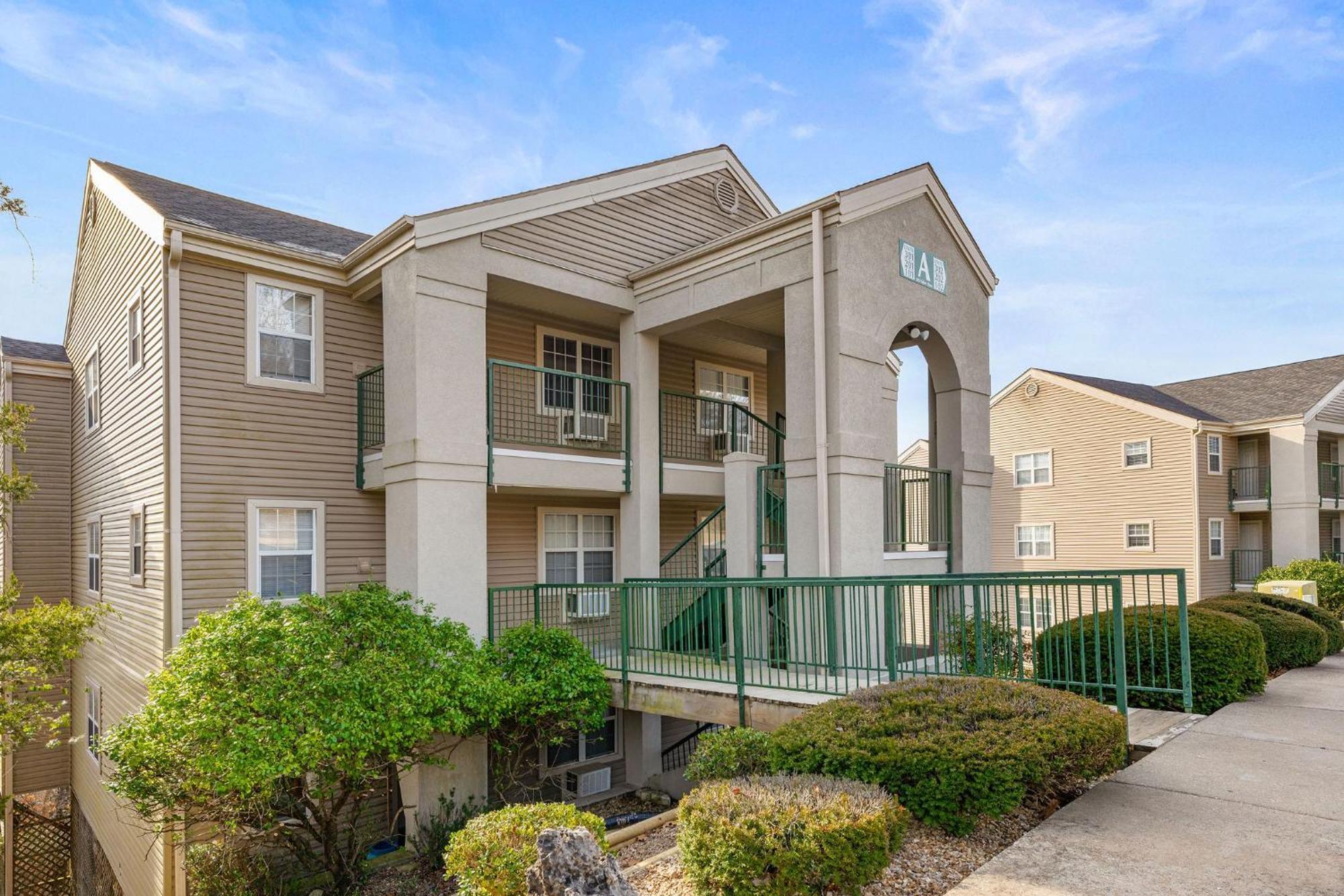 Cozy Top Floor 2Br Condo With View And Amenities!! Point Lookout Экстерьер фото